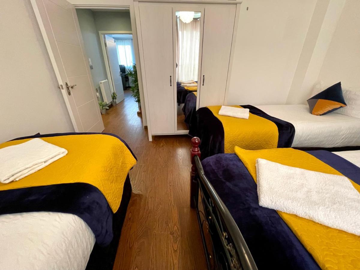 London Stratford Luxury House, 5 Minutes Walk Station, Westfield, 3 Bedrooms 3 Bathrooms, Reception, Garden, Parking 外观 照片