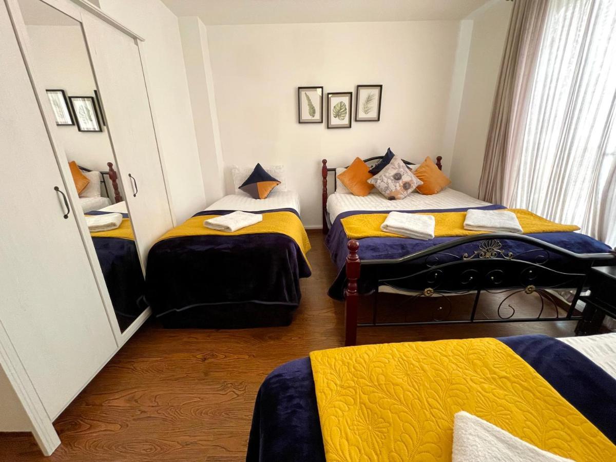 London Stratford Luxury House, 5 Minutes Walk Station, Westfield, 3 Bedrooms 3 Bathrooms, Reception, Garden, Parking 外观 照片